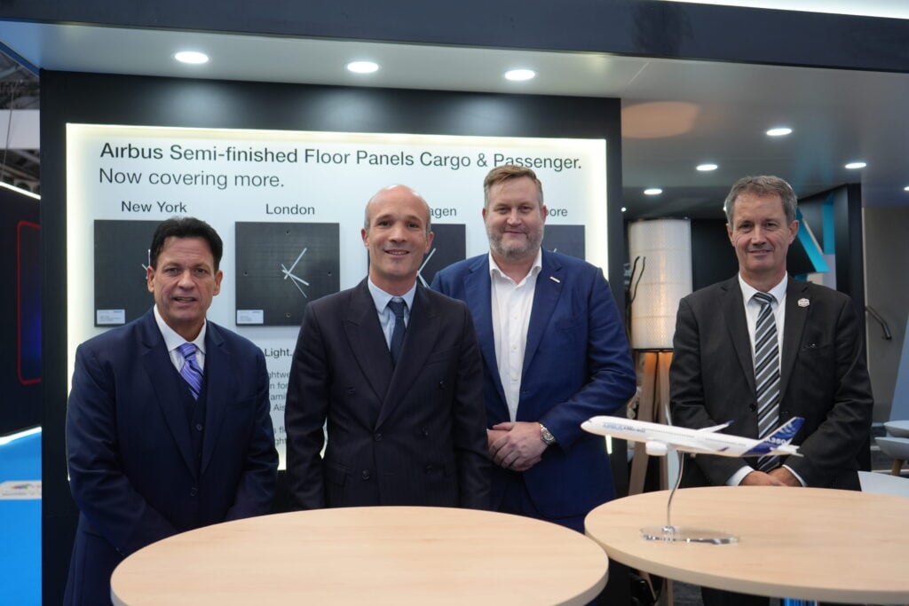 Representatives from Satair and Sabena technics at the MRO Europe in Amsterdam © Satair