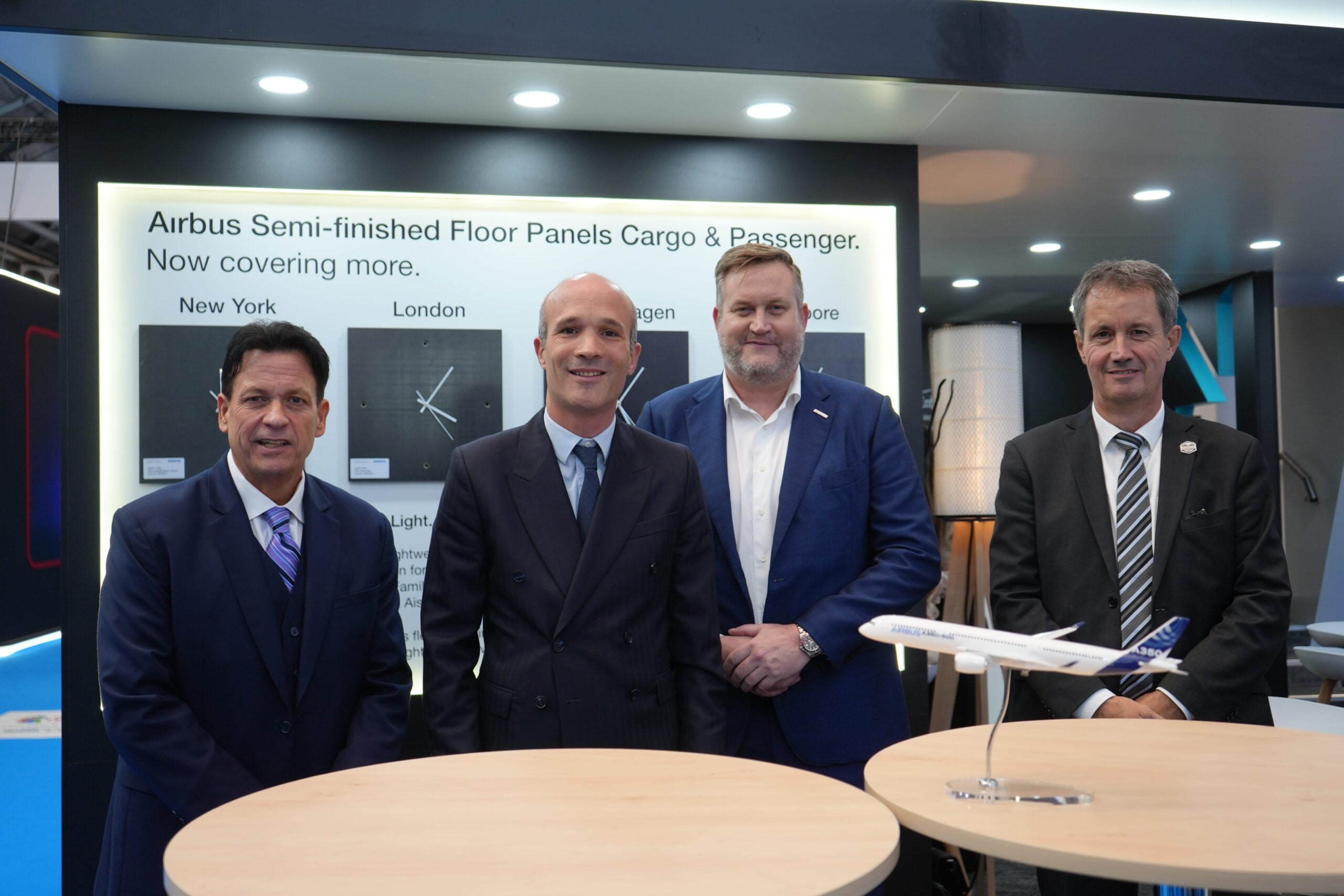 Representatives from Satair and Sabena technics at the MRO Europe in Amsterdam © Satair
