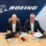 Signing ceremony at MRO Europe: Dan Abraham SVP Commercial Sales and Marketing, Boeing Global Services and Thomas Boettger VP Corporate Procurement at Lufthansa Technik © Boeing